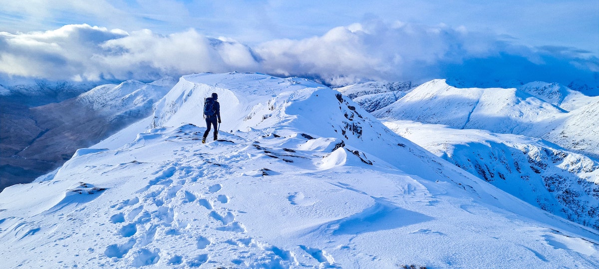 Hiking with a Mooncup - @rianna_kate