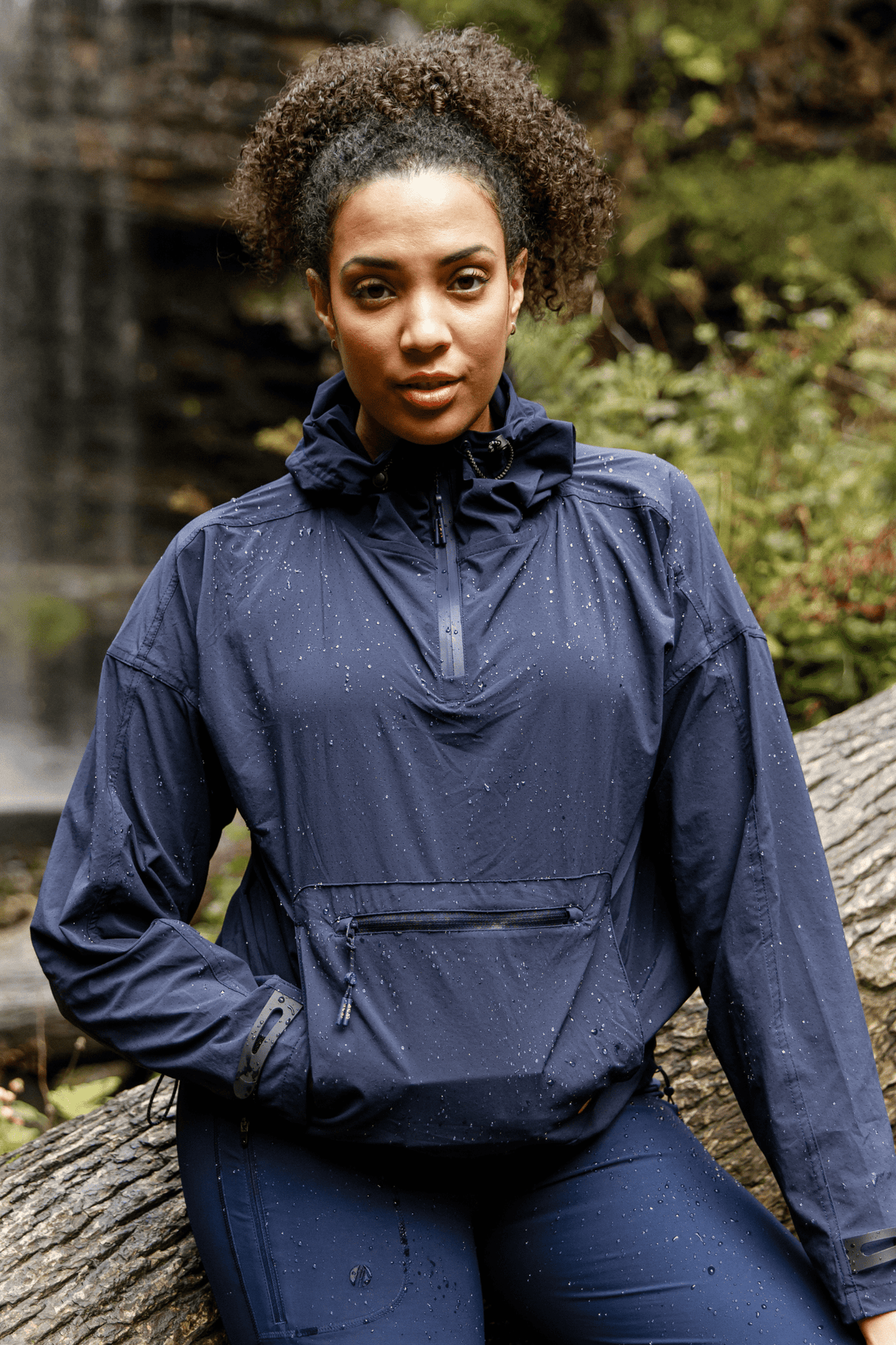 The Outdoor Showerproof Popover - Midnight Blue Jackets