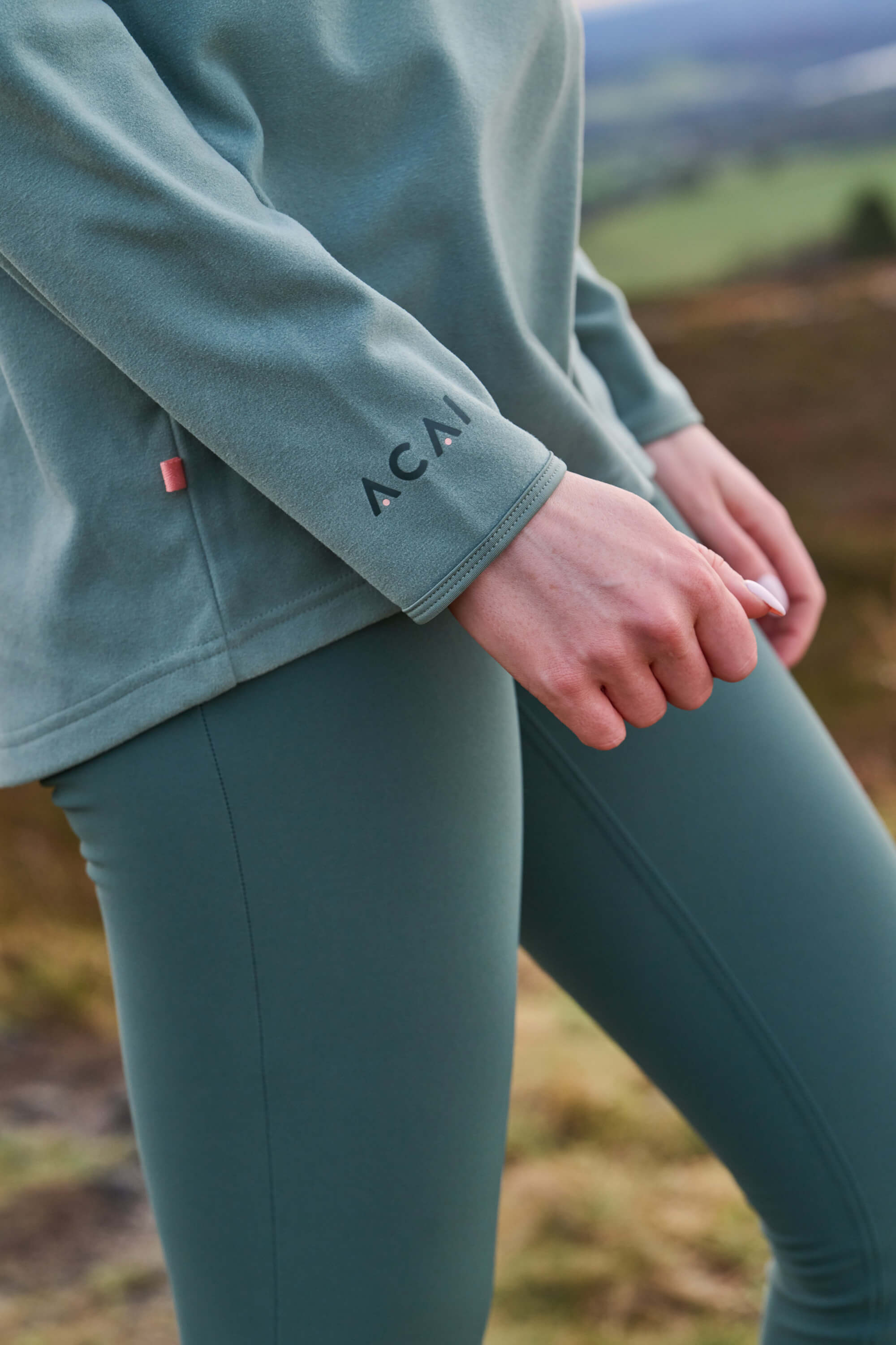 Escape Fleece - Lily Pad Sweatshirt