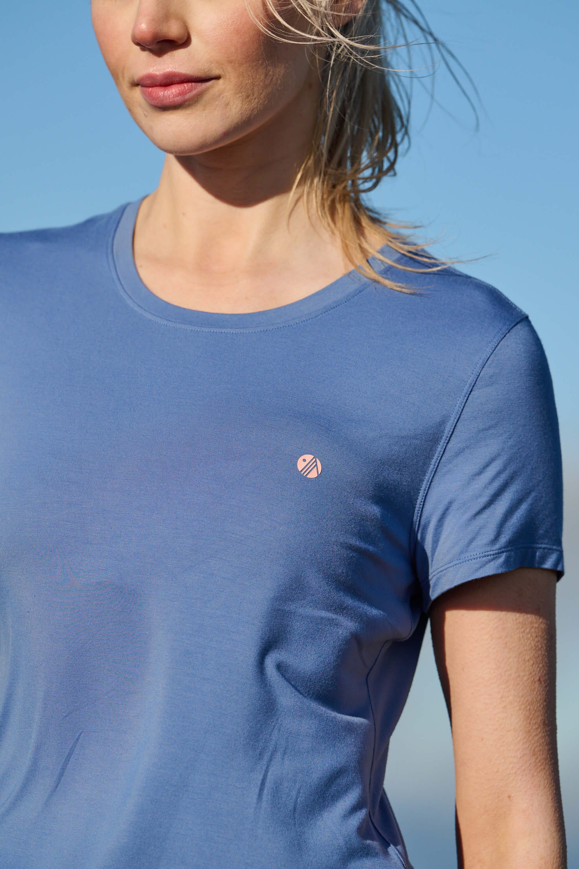 ACAI Outdoorwear On The Go Tee Women's Walking T Shirts