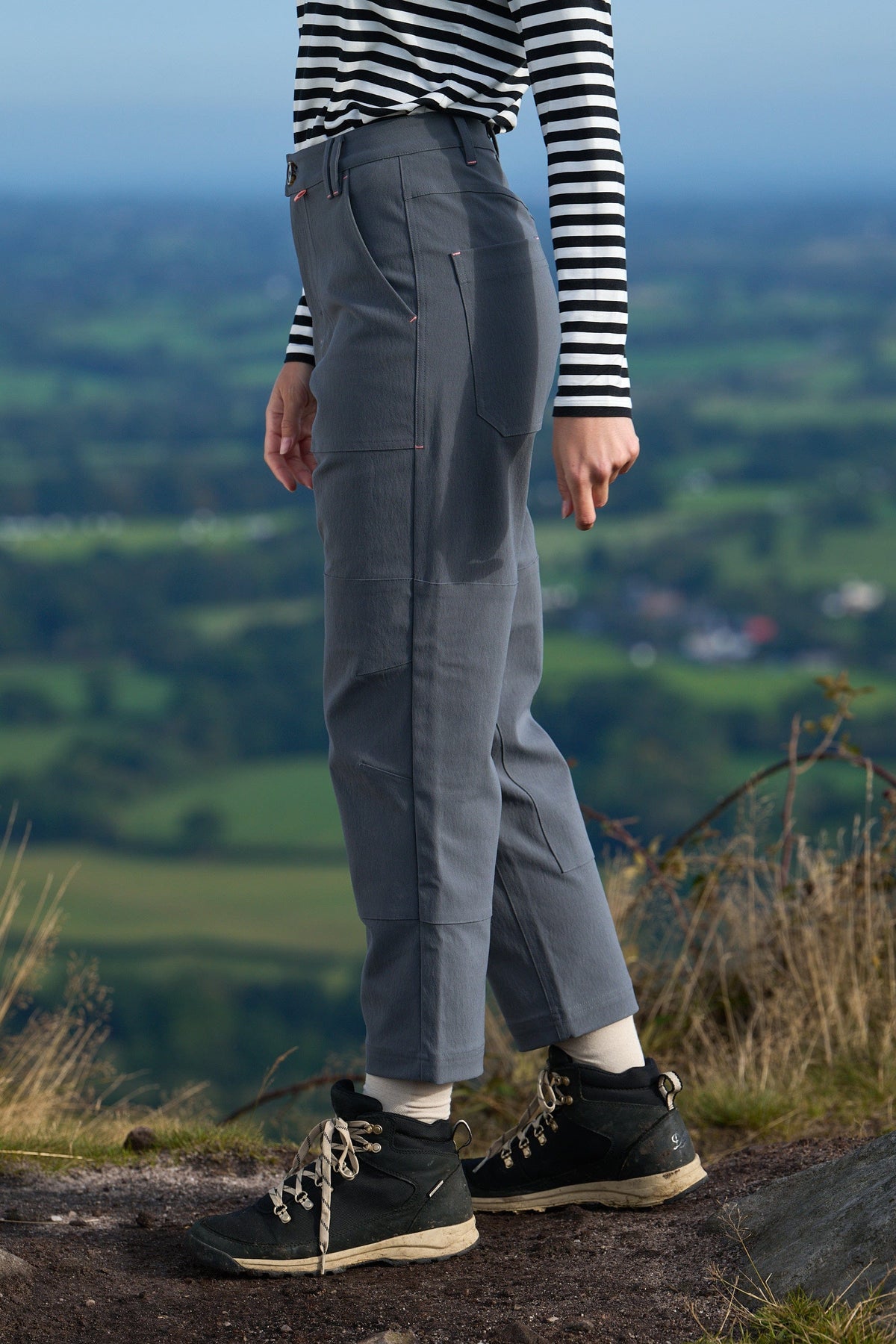 Elevation Pants - Pebble Grey Trousers