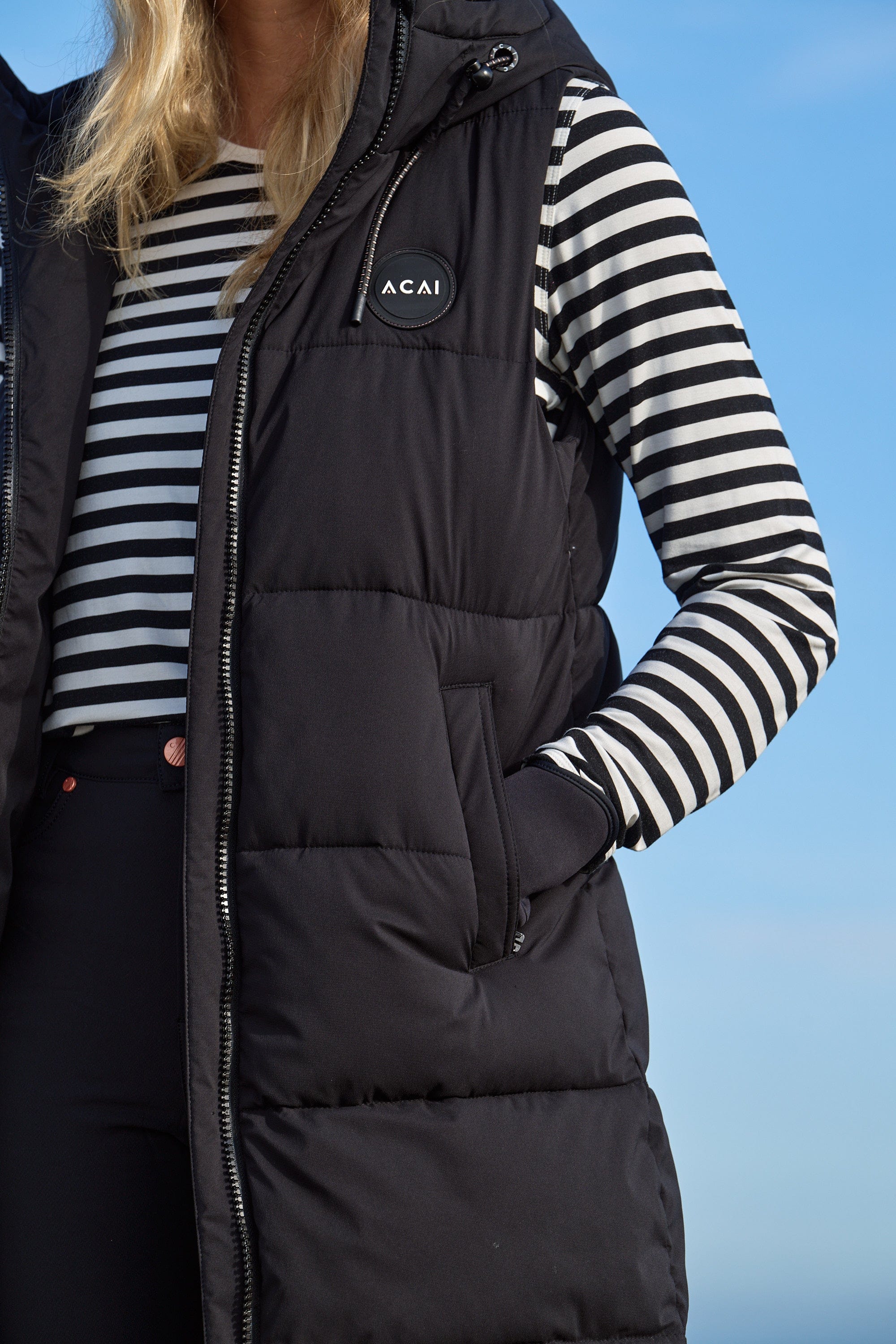 Envelop Longline Gilet - Black Jackets