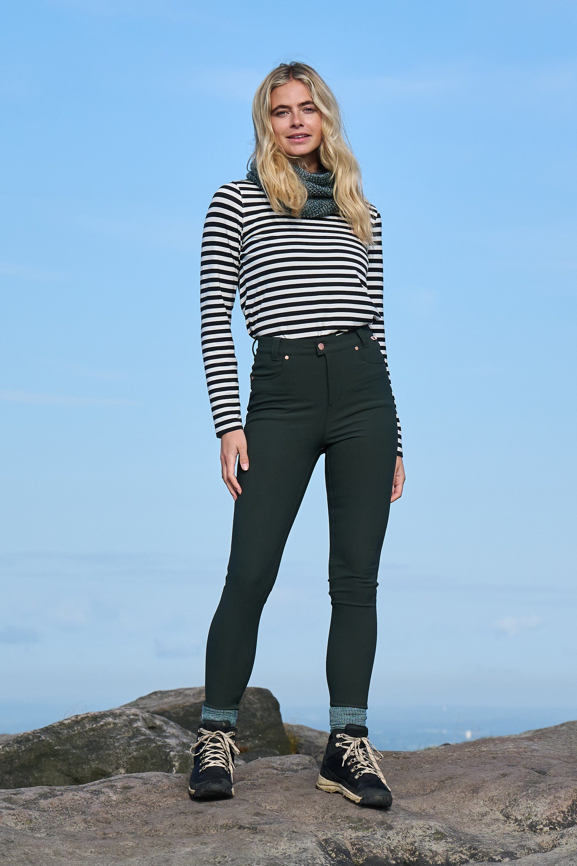 High-Abrasion Aventurite Skinny Outdoor Trousers - Pine Trousers