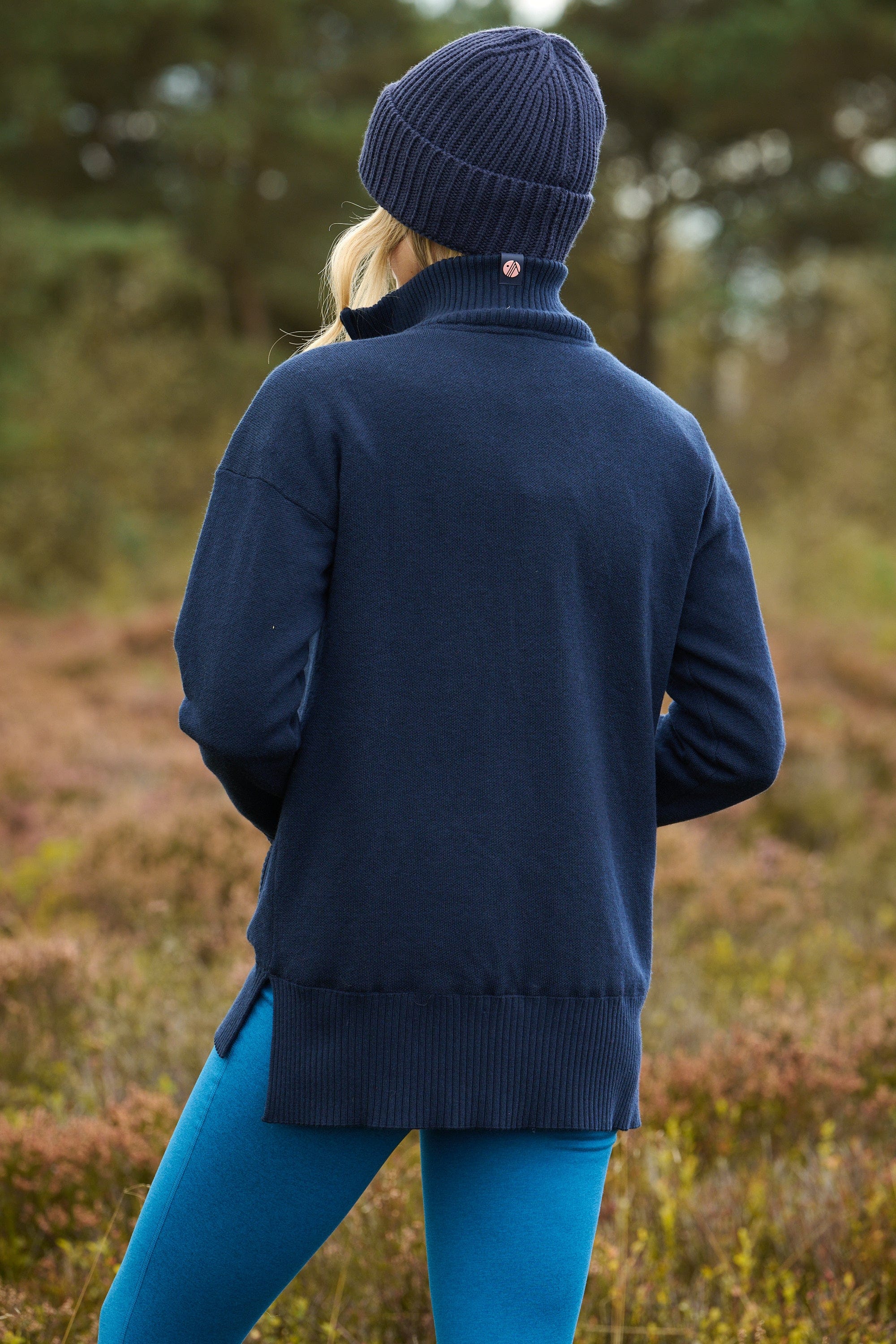 Windchaser Sweater - Midnight Blue Sweatshirt