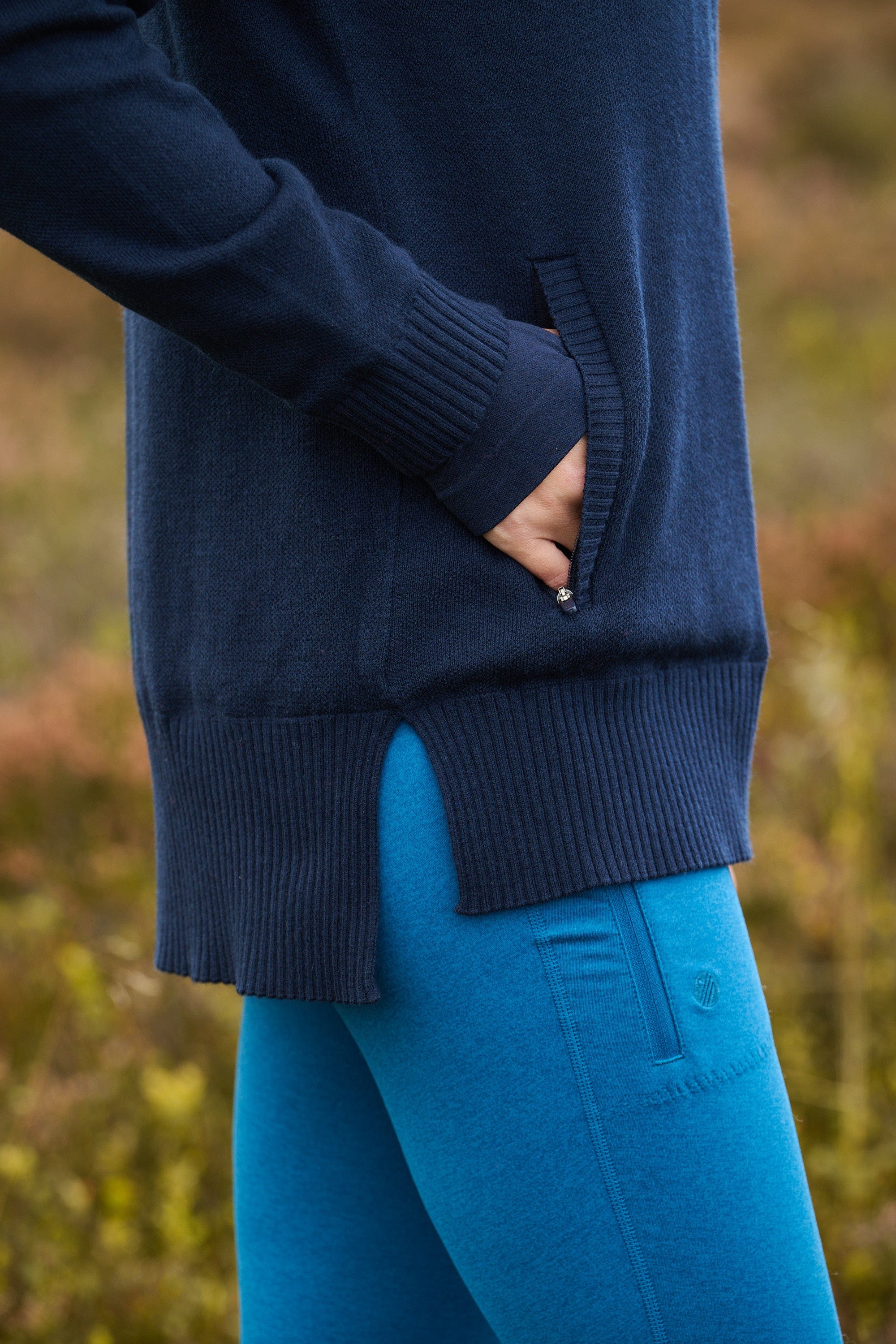 Windchaser Sweater - Midnight Blue Sweatshirt