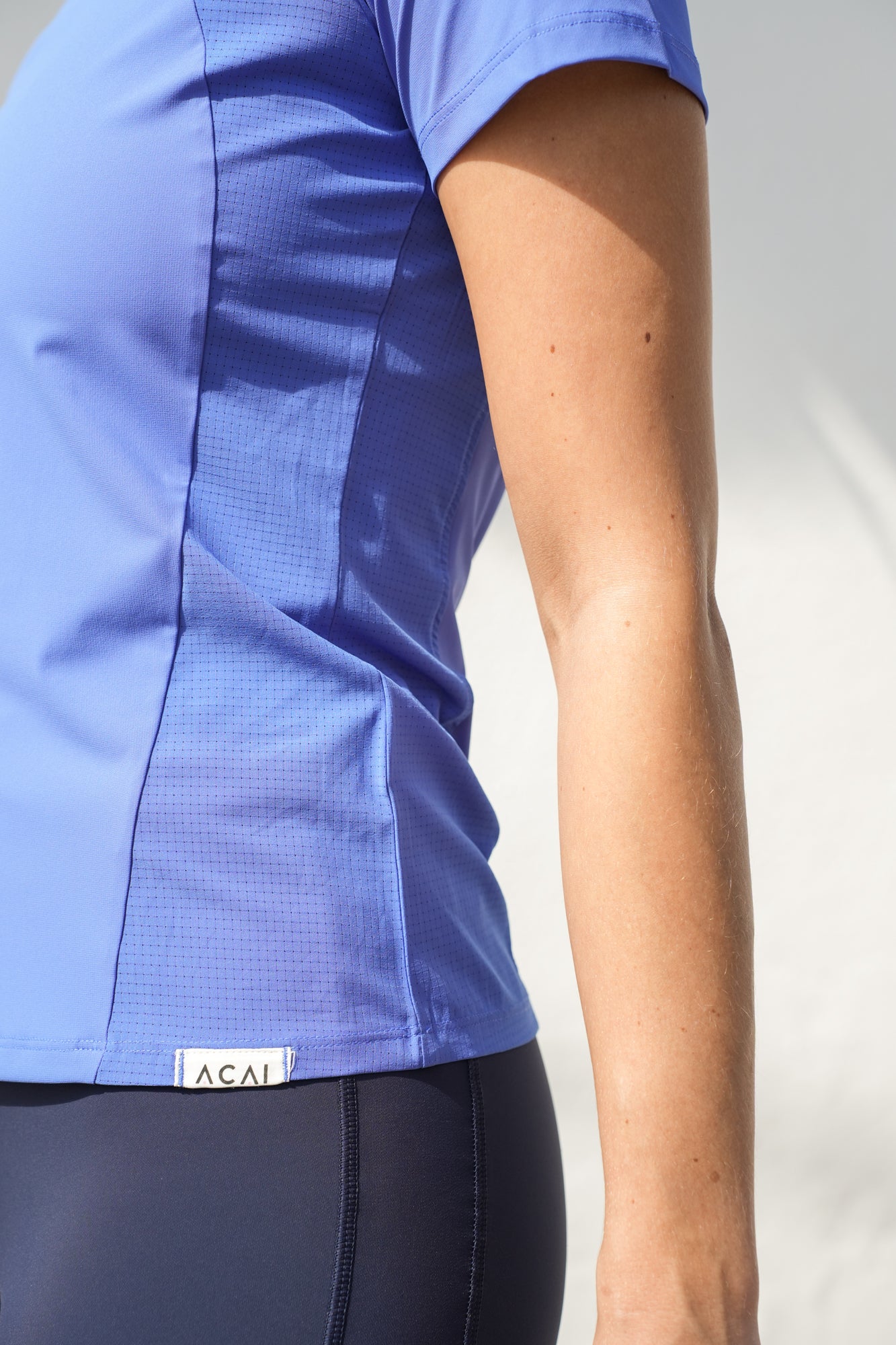 Airlite Performance Tee - Baja Blue