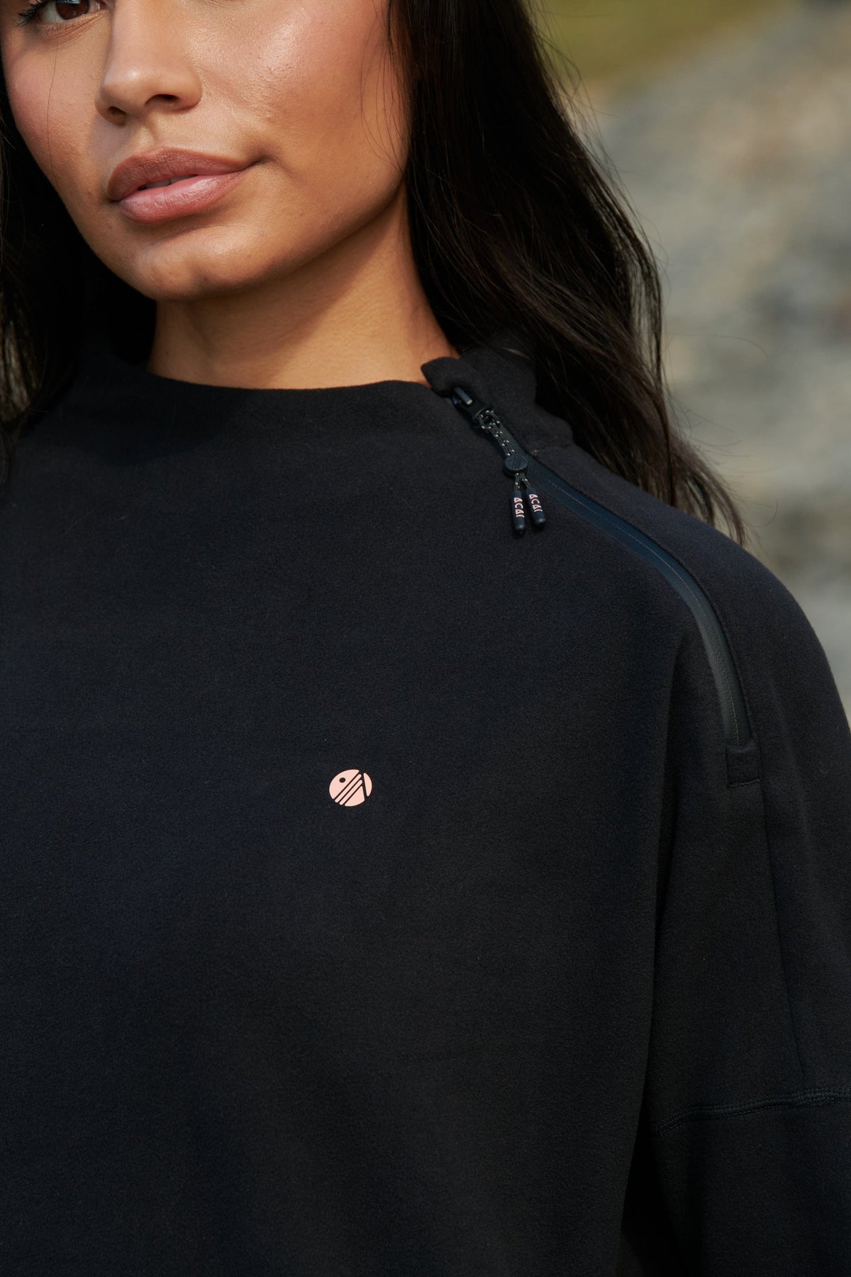 Escape Fleece - Black Sweatshirt