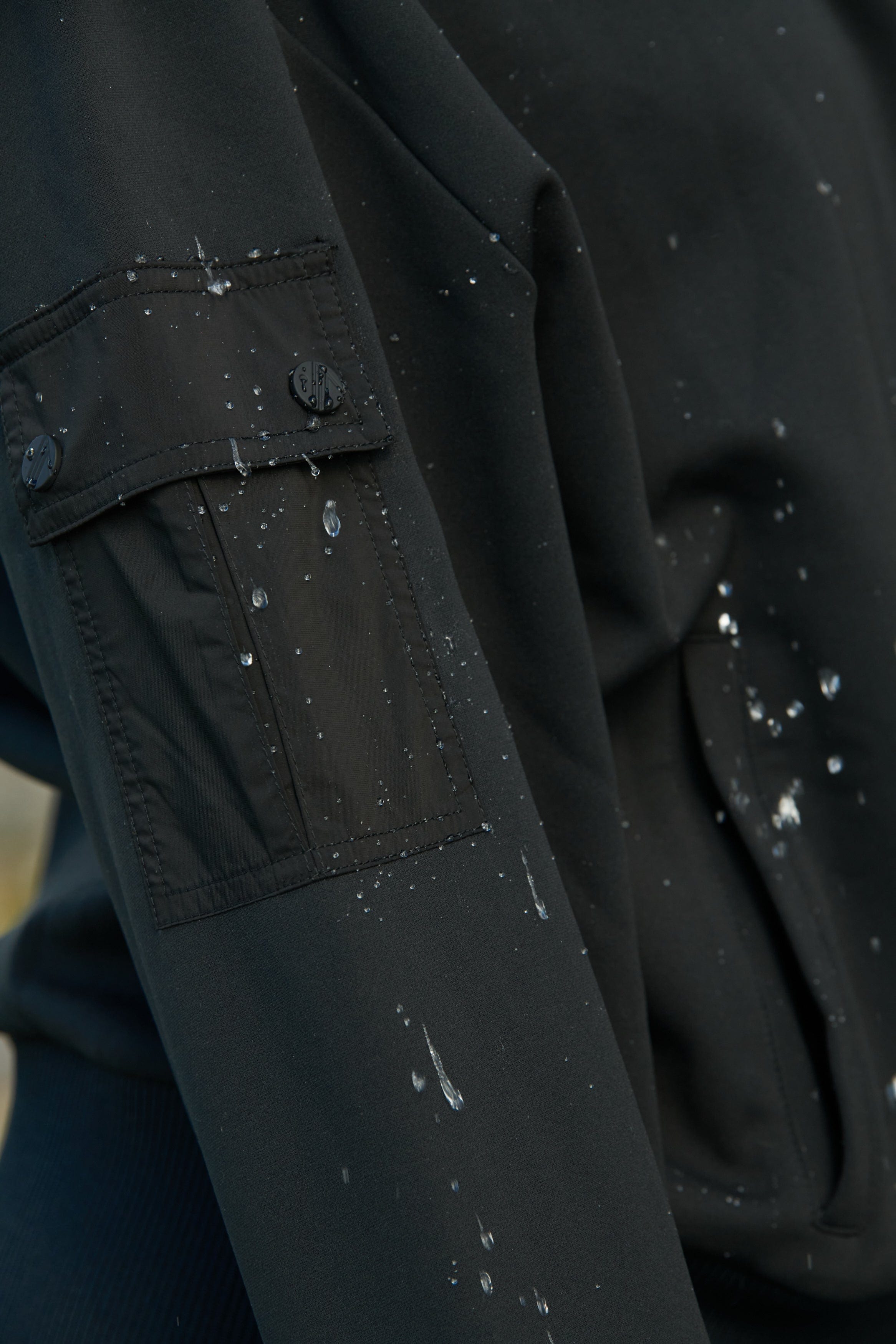 Go Explore Hoodie - Black Sweatshirt