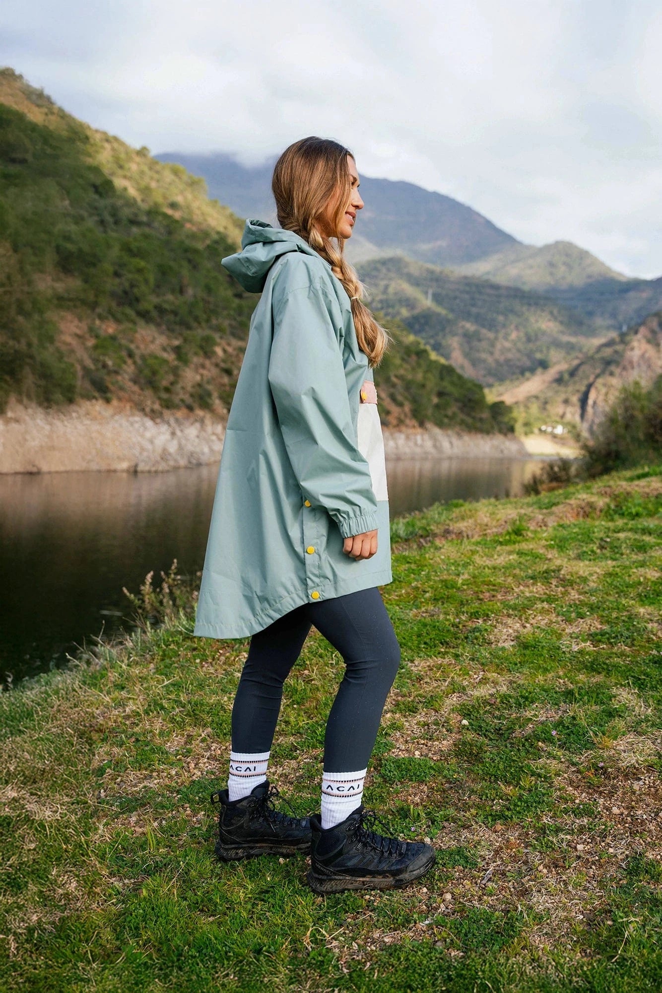 Raindrop Packaway - Lilypad Jackets