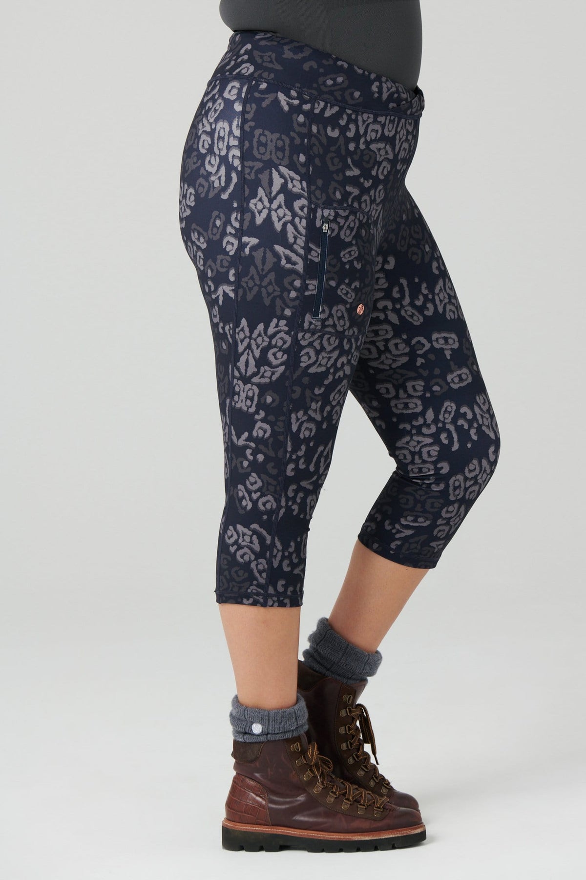 The Recycled Outdoor Capri Leggings - Navy Wild Print Leggings