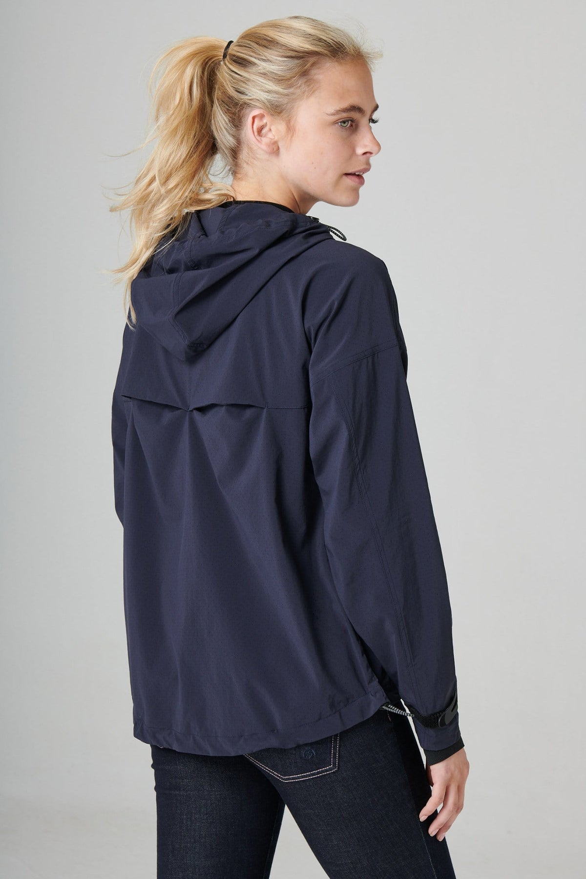 The Outdoor Showerproof Popover - Midnight Blue Jackets