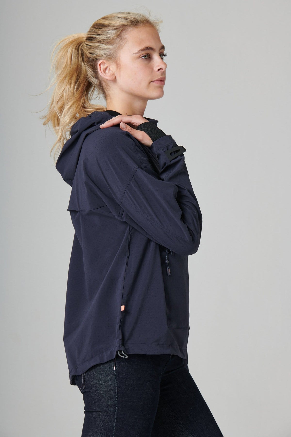 The Outdoor Showerproof Popover - Midnight Blue Jackets