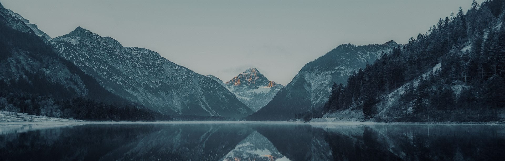 Women’s Waterproof Hiking Gear | Fully Weatherproof Performance