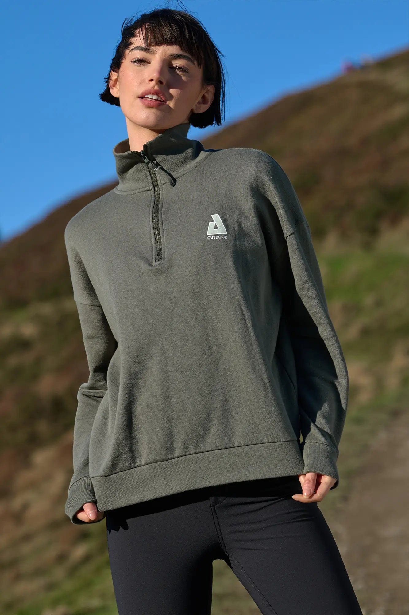 Retreat Quarter Zip Sweatshirt - Deep Sage Sweatshirt