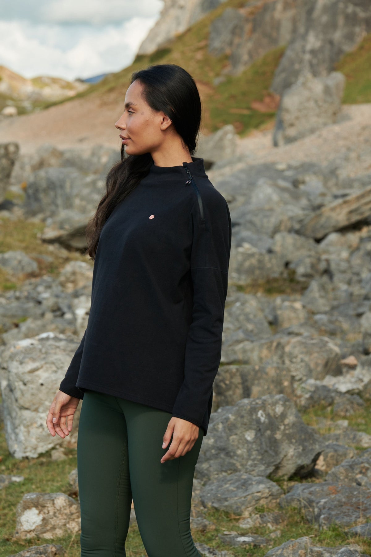 Escape Fleece - Black Sweatshirt  