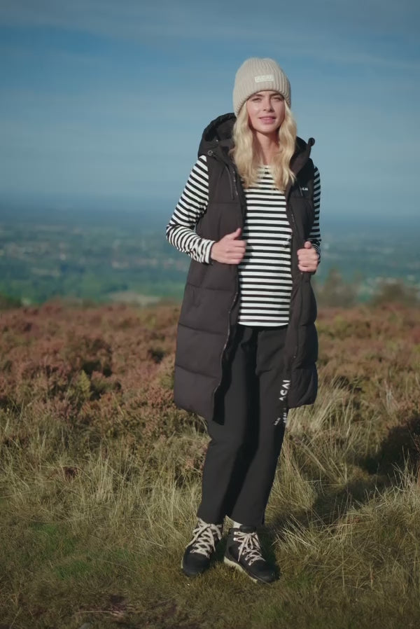 Envelop Longline Gilet - Black Jackets