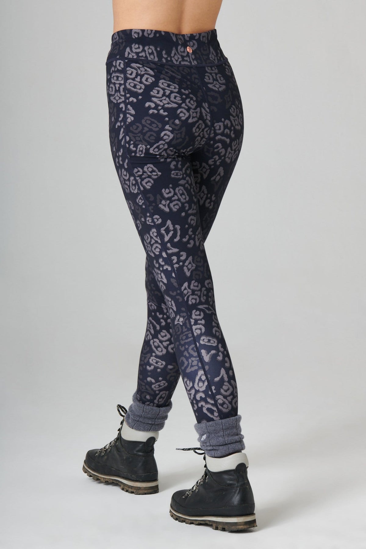 The Recycled Outdoor Leggings - Navy Wild Print Leggings  